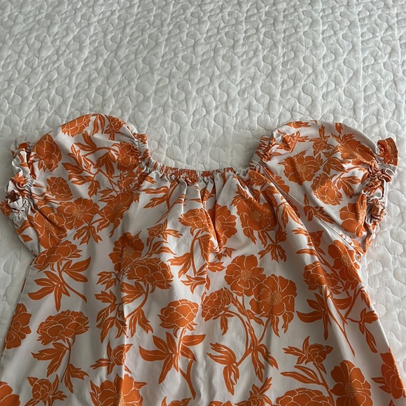 Haley and the Hound Floral Dress, Size 6 - Picture 3 of 6